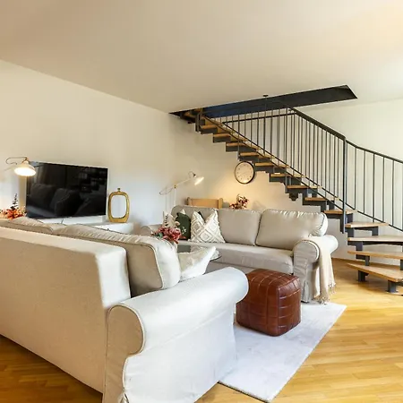 Luxury Retreat By Charles Bridge Apartment Prague Exterior photo