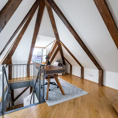 Luxury Retreat By Charles Bridge Apartment Prague Exterior photo