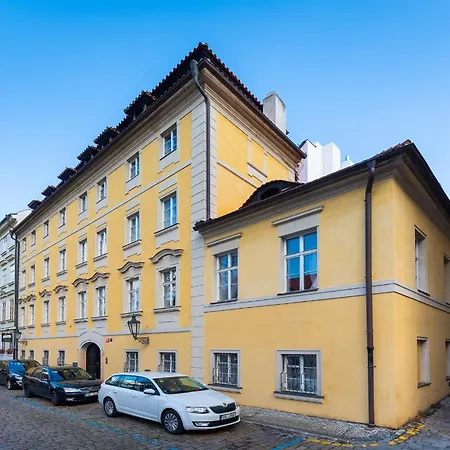 Luxury Retreat By Charles Bridge Apartment Prague Exterior photo