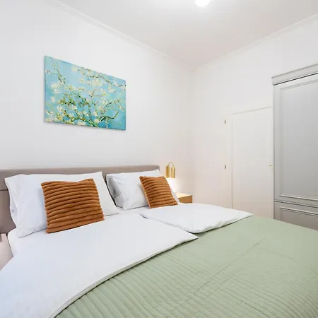 Luxury Retreat By Charles Bridge Apartment Prague Exterior photo