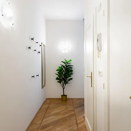 Luxury Retreat By Charles Bridge Apartment Prague Exterior photo